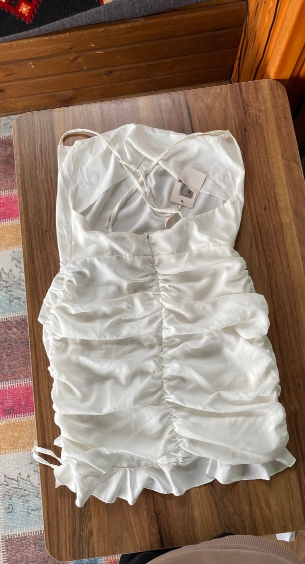 Beyaz Askılı Uzun Drapeli Bohem Elbise - Görsel 4