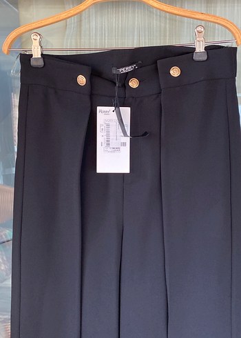 Siyah Düğmeli Kadın Kumaş Pantolon - Görsel 2