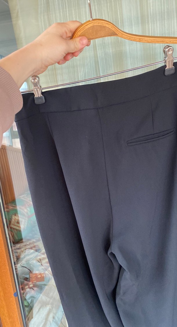 Siyah Düğmeli Kadın Kumaş Pantolon - Görsel 3