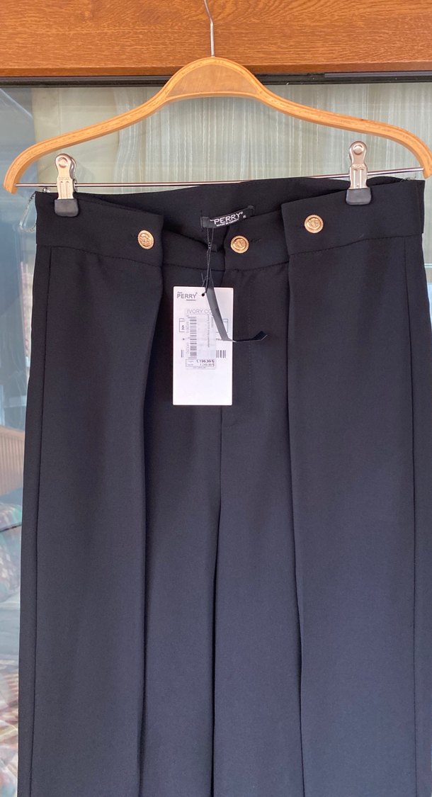 Siyah Düğmeli Kadın Kumaş Pantolon - Görsel 2