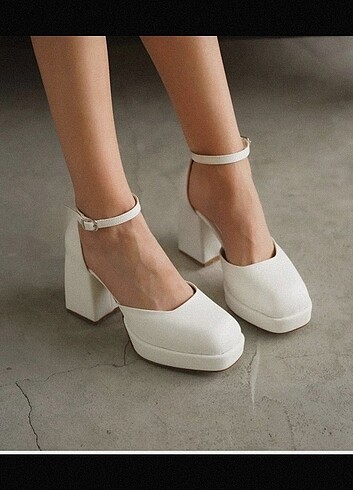 Pronovias Belinda Model Gelinlik - Görsel 7