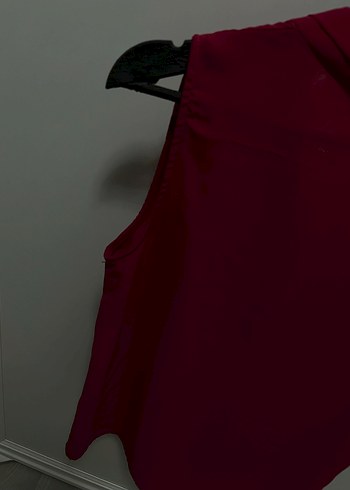 Kırmızı V Yaka Kolsuz Salaş Bluz - Görsel 5