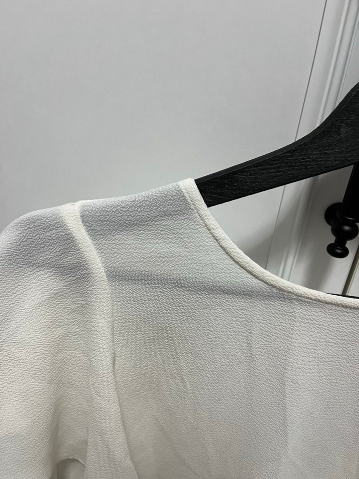 Beyaz Keten Volanlı Kadın Bluz - Görsel 2