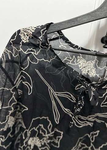 Siyah V Yaka Desenli Bohem Kadın Bluz - Görsel 2