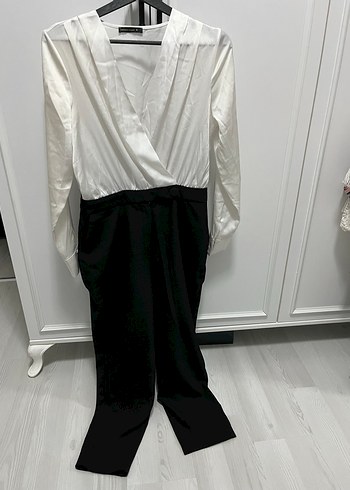 Uzun Kollu Beyaz-Siyah Midi Tulum - Görsel 2