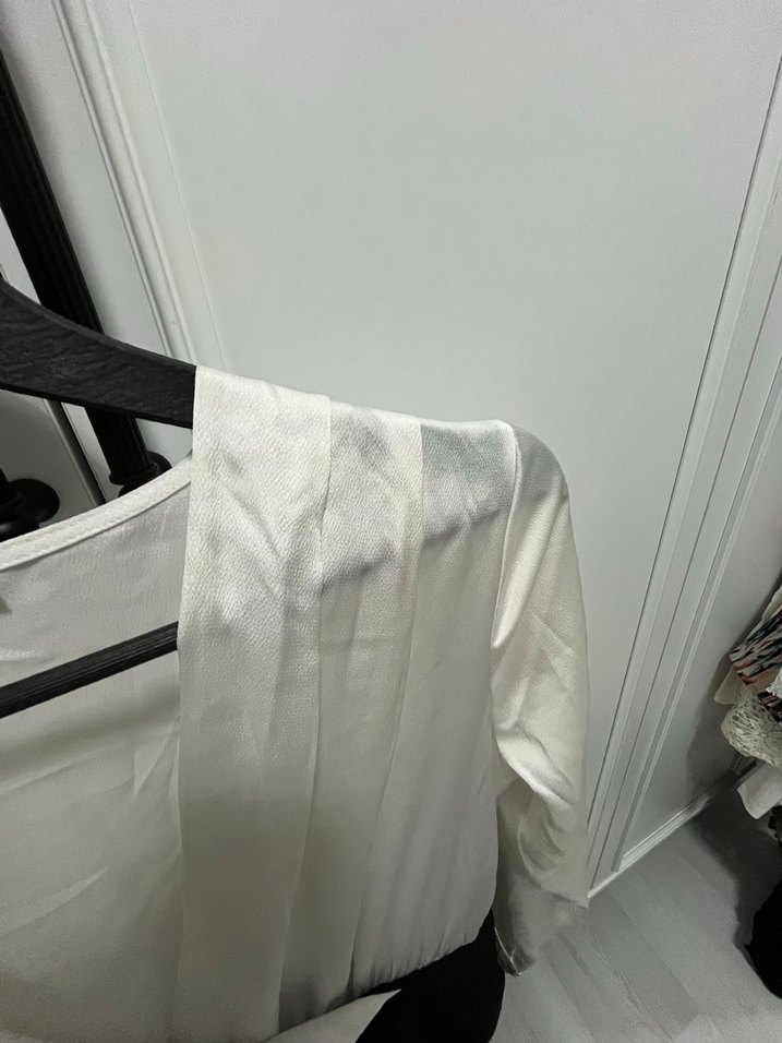 Uzun Kollu Beyaz-Siyah Midi Tulum - Görsel 4