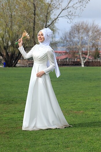 Nikah kıyafeti.