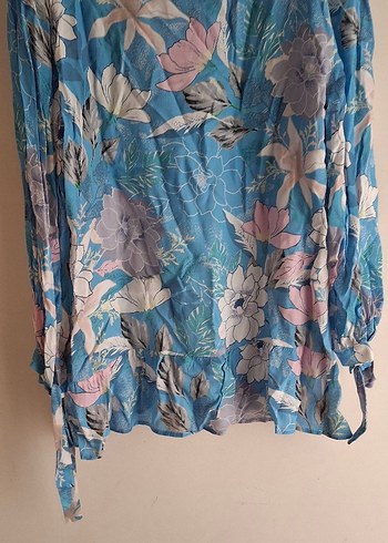 Mavi Çiçek Desenli Bohem Uzun Kollu Bluz - Görsel 3