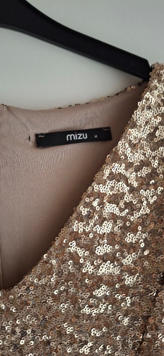 Altın Renkli Payetli V Yaka Midi Elbise - Görsel 2