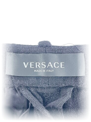 36 Beden Versace Mini Şort %70 İndirimli.