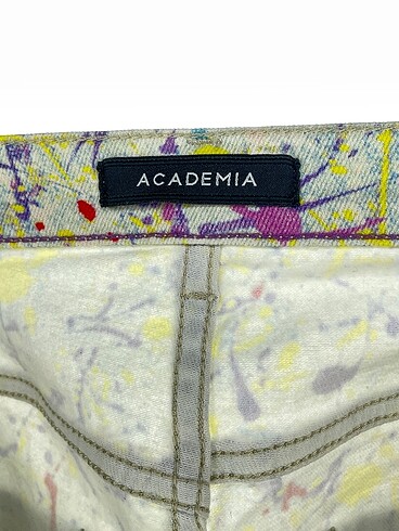 36 Beden çeşitli Renk Academia Jean / Kot %70 İndirimli.