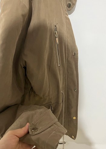 Kapüşonlu Kadın Kışlık mont - Görsel 4