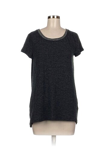 Koton T-shirt %70 İndirimli.