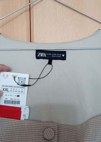 Kare Yaka Düğmeli Kısa Kollu Mini Elbise - Görsel 3