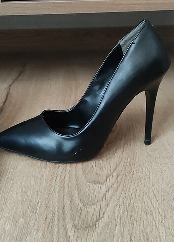 Diğer Stiletto
