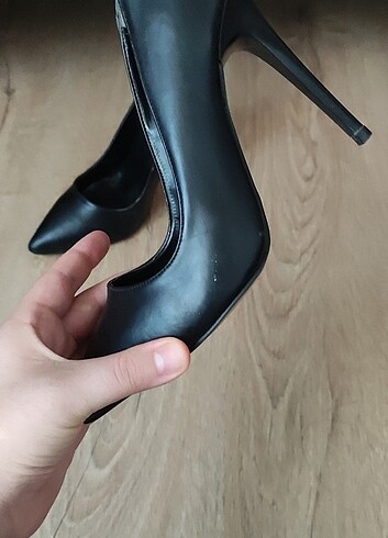 38 Beden Stiletto