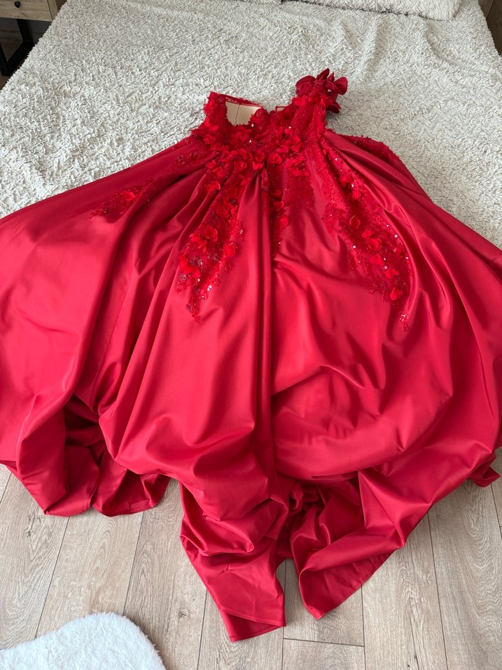 Parlak Kırmızı Drapeli Uzun Abiye Elbise - Görsel 4