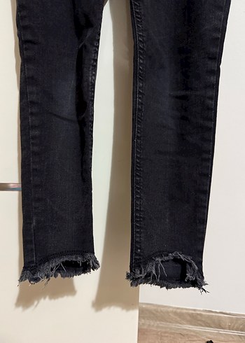 Kemer Detaylı Siyah Kız Kot Pantolon - Görsel 2