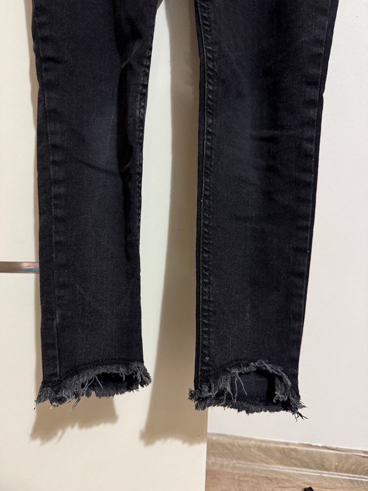 Kemer Detaylı Siyah Kız Kot Pantolon - Görsel 2