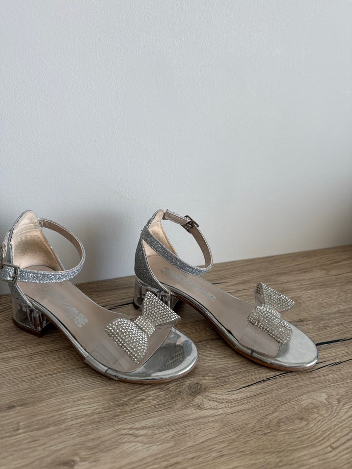 Kız Çocuk Gri Yılan Desenli Fiyonklu Özel Ayakkabı - Görsel 5