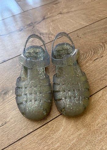 Kız Çocuk Parlak Gri Sandalet