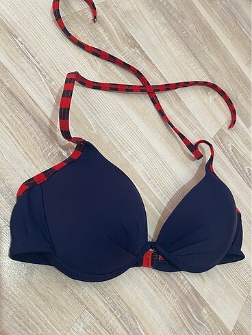 36 Beden Bikini üstü