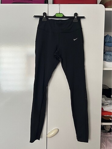 nike dri-fit tul detayli spor tayt