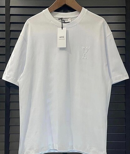Amiparis T-shirt