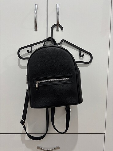 Pull&Bear Siyah Sırt Çantası