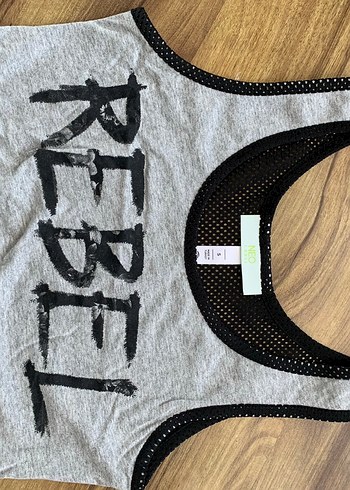 Gri Baskılı Kemerli Crop Atlet - Görsel 3