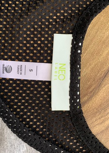 Gri Baskılı Kemerli Crop Atlet - Görsel 4