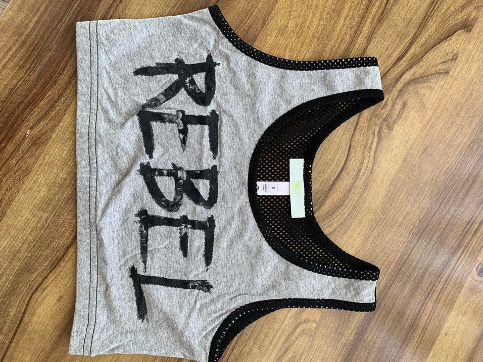 Gri Baskılı Kemerli Crop Atlet - Görsel 3