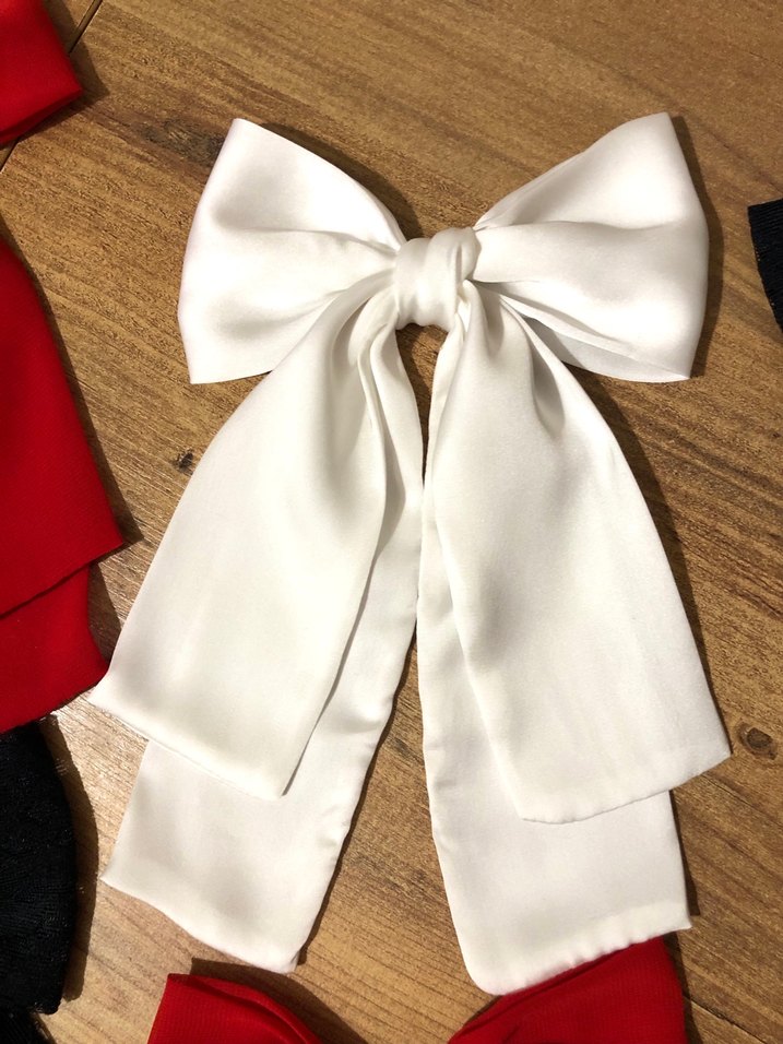 Koyu Kırmızı ve Siyah Fiyonklu Gotik Saç Aksesuarları - Görsel 2