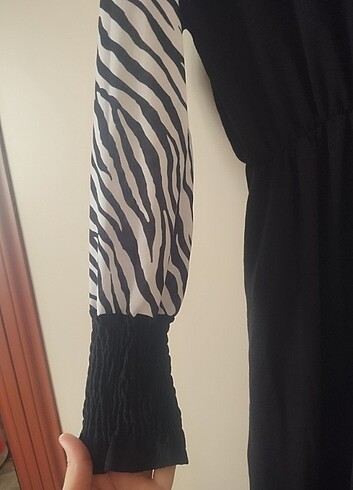 l Beden siyah Renk Tesettür elbise zebra desenli