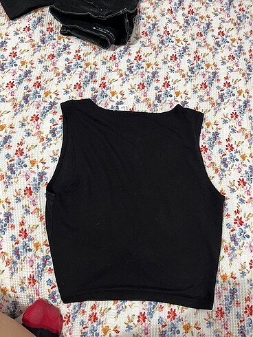 H&M Siyah crop