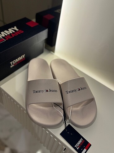 40 Beden Tommy terlik
