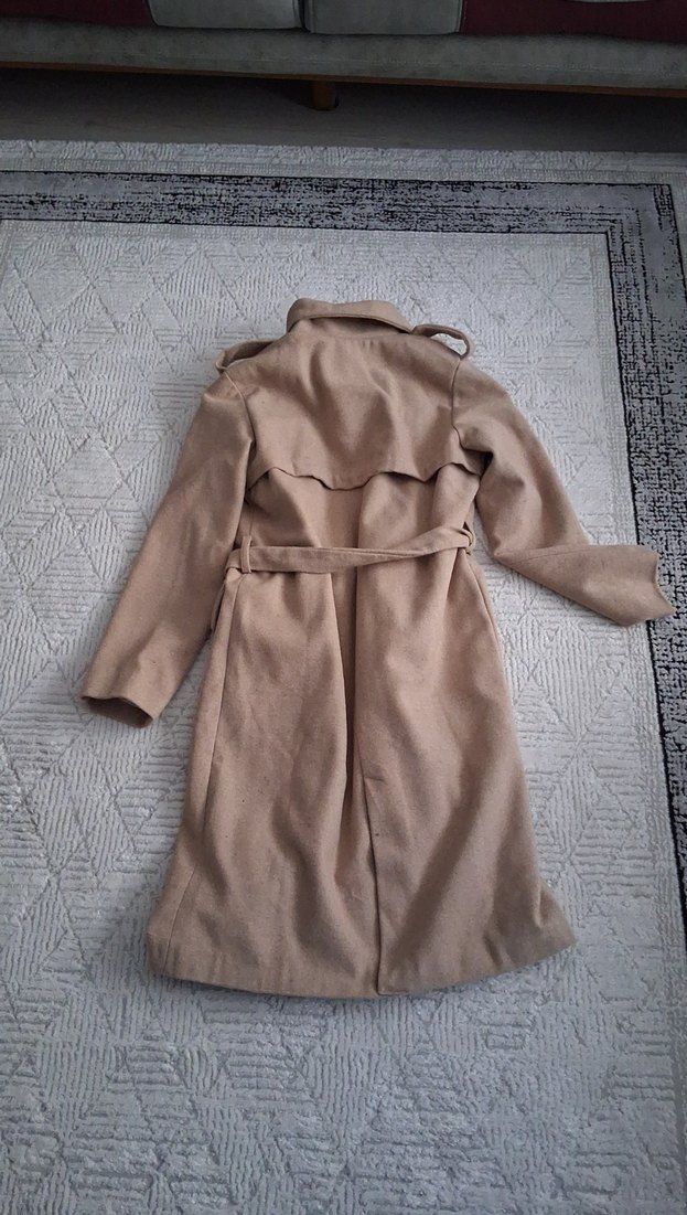 Bej Kadın Uzun Düğmeli Trençkot - Görsel 4