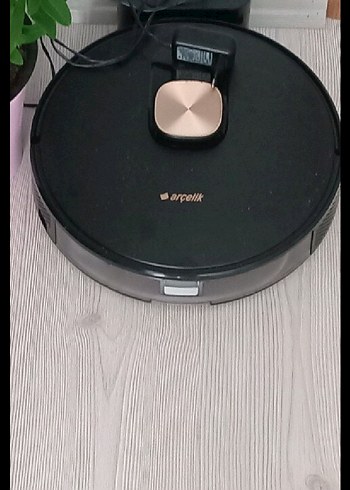 Arçelik Siyah Robot Süpürge