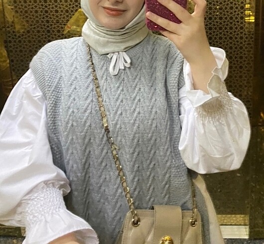 Beyaz gömlek
