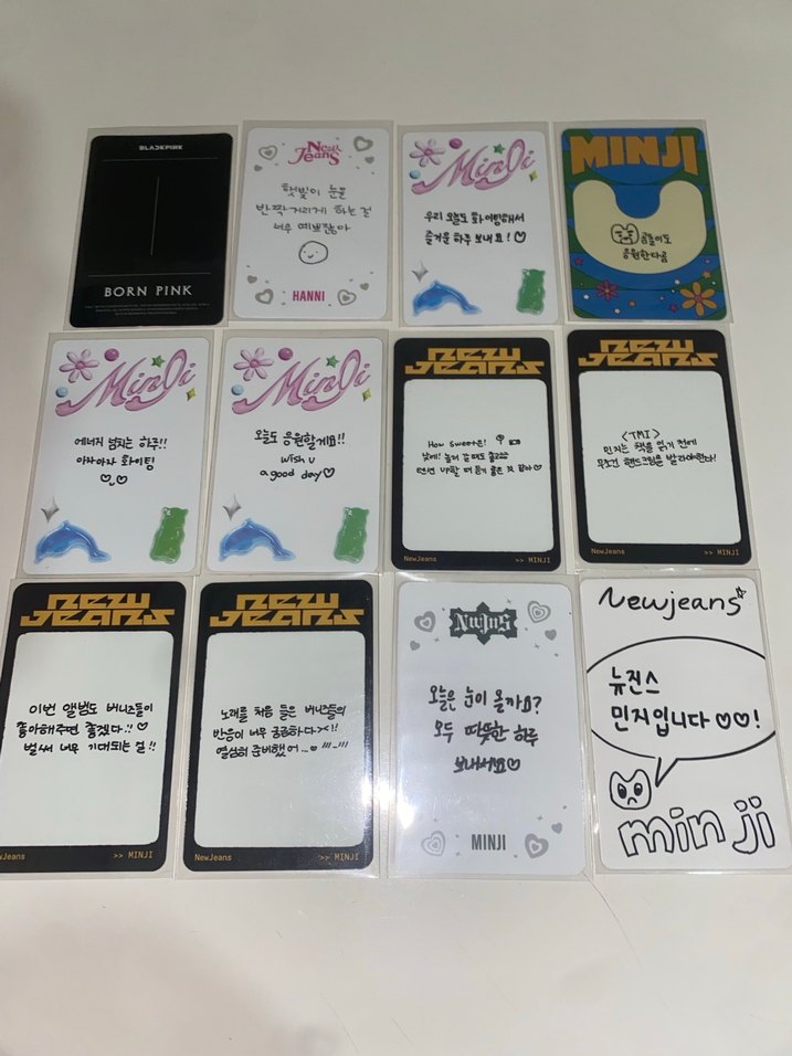 minji lisa hanni pc - Görsel 2