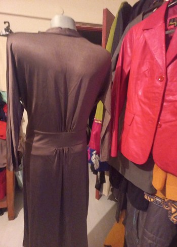 PARK BRAVO Drapeli V Yakalı Kahverengi Uzun Kollu Elbise - Görsel 4