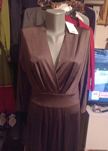 PARK BRAVO Drapeli V Yakalı Kahverengi Uzun Kollu Elbise - Görsel 2