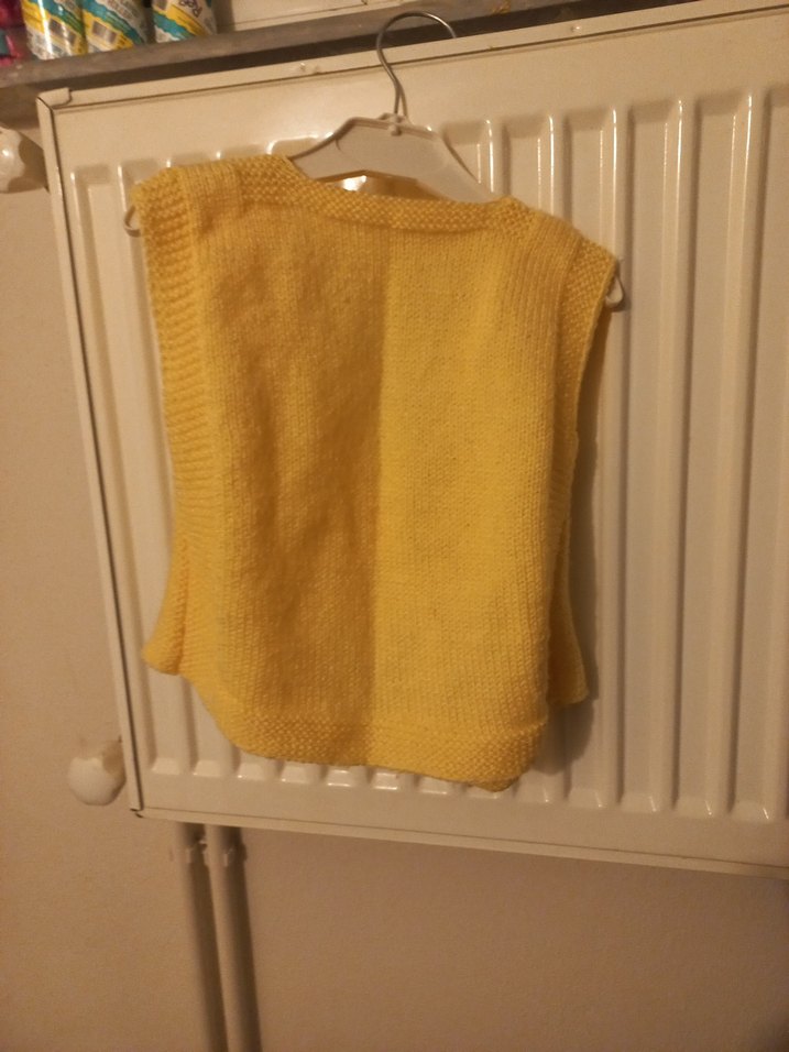 Sarı V Yaka Örgü Kız Süveter - Görsel 2