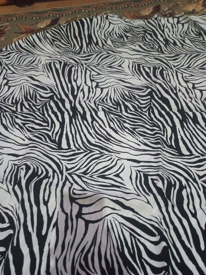 Gri Beyaz Zebra Desenli kumaş - Görsel 2