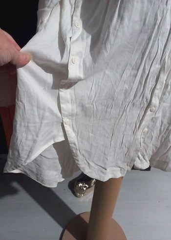 Düğmeli Beyaz Keten Uzun Kollu Gömlek - Görsel 6