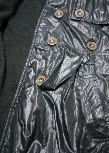 Düğmeli Siyah  Yağmurluk - Görsel 6