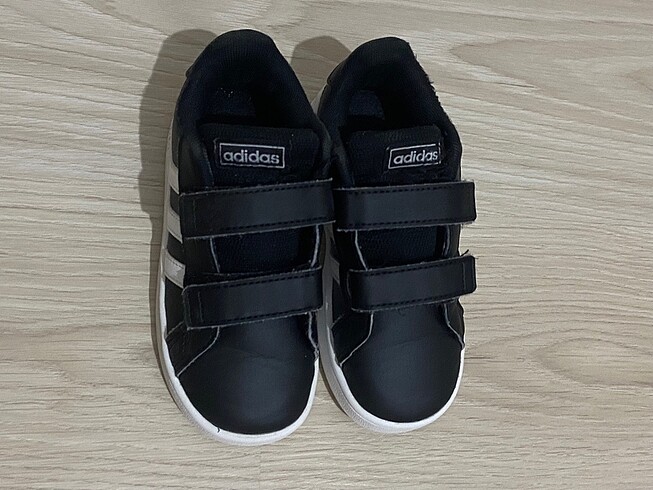 26 Beden Adidas Spor Ayakkabı