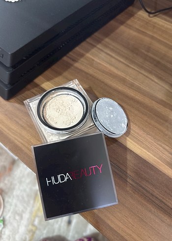 Huda Beauty orijinal pudra - Görsel 4
