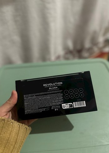 Revolution Açık Tonlu allık paketi - Görsel 2