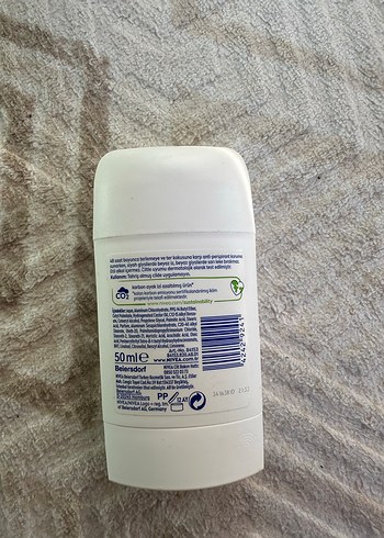 Nivea Kadın Siyah Beyaz Deodorant Stick 48g - Görsel 2